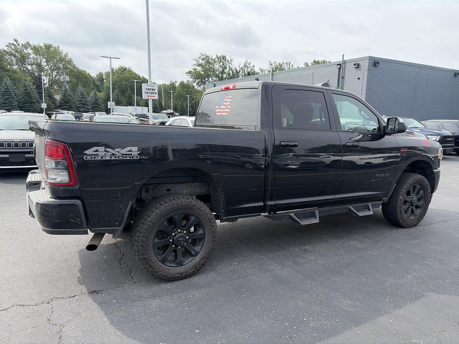 Used 2022 Diamond Black Crystal Pearlcoat Ram Big Horn image 6