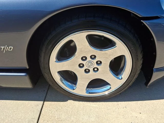 Used 2000 Silver Dodge RT/10 image 8