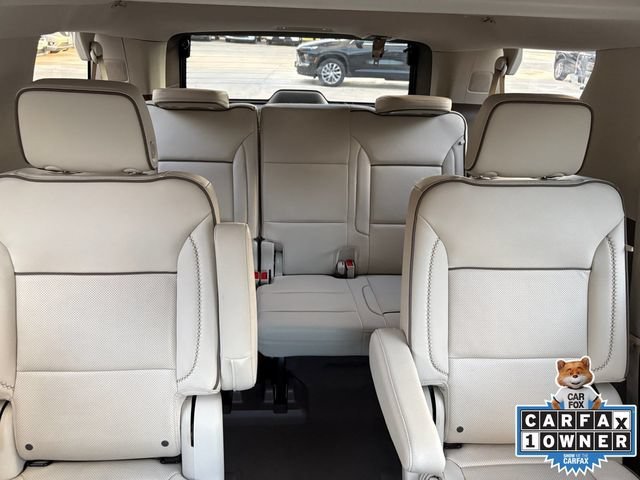 Used 2024 White Frost Tricoat GMC Denali image 5