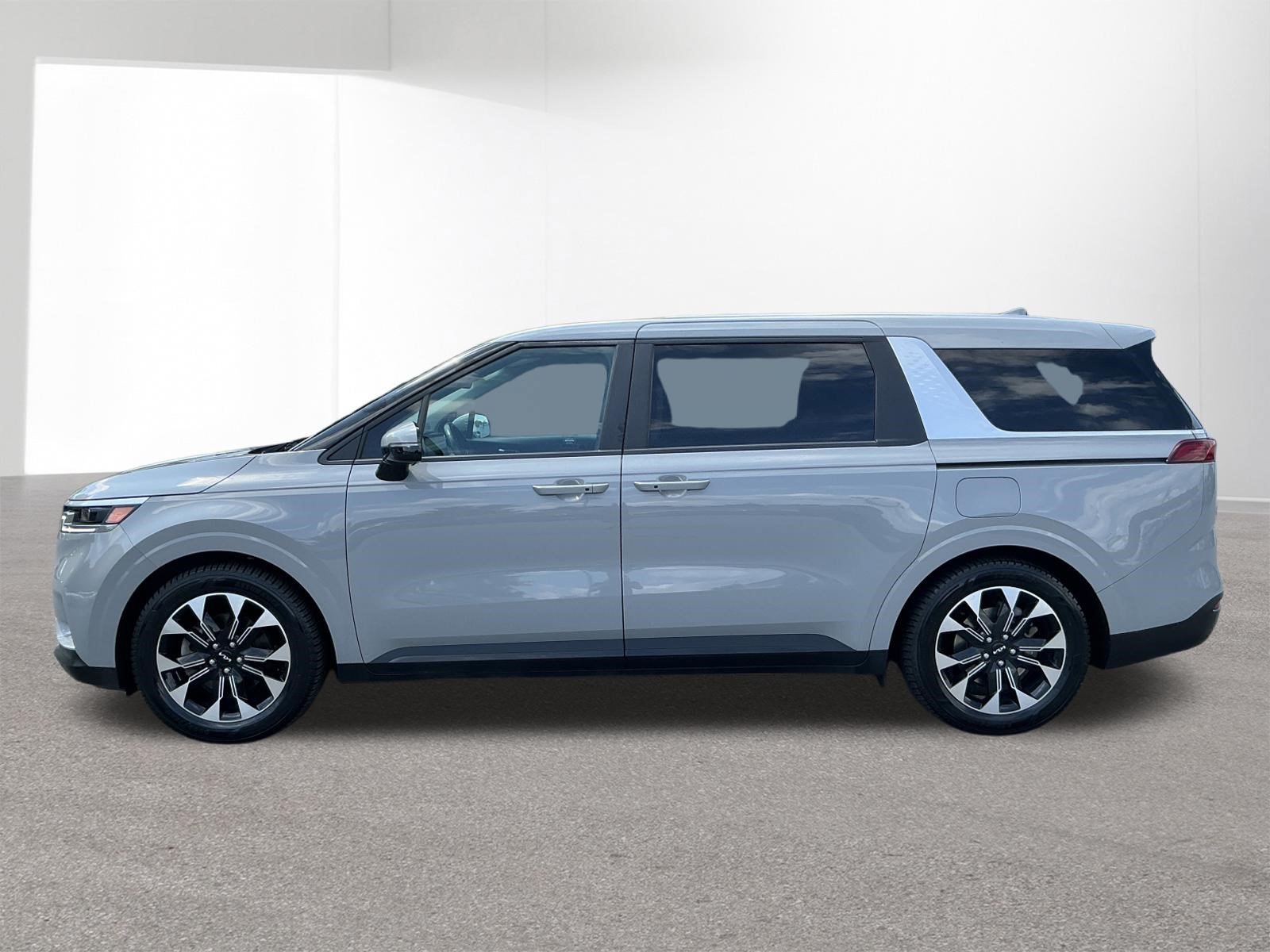 Certified Used 2024 Ceramic Silver Kia EX image 10