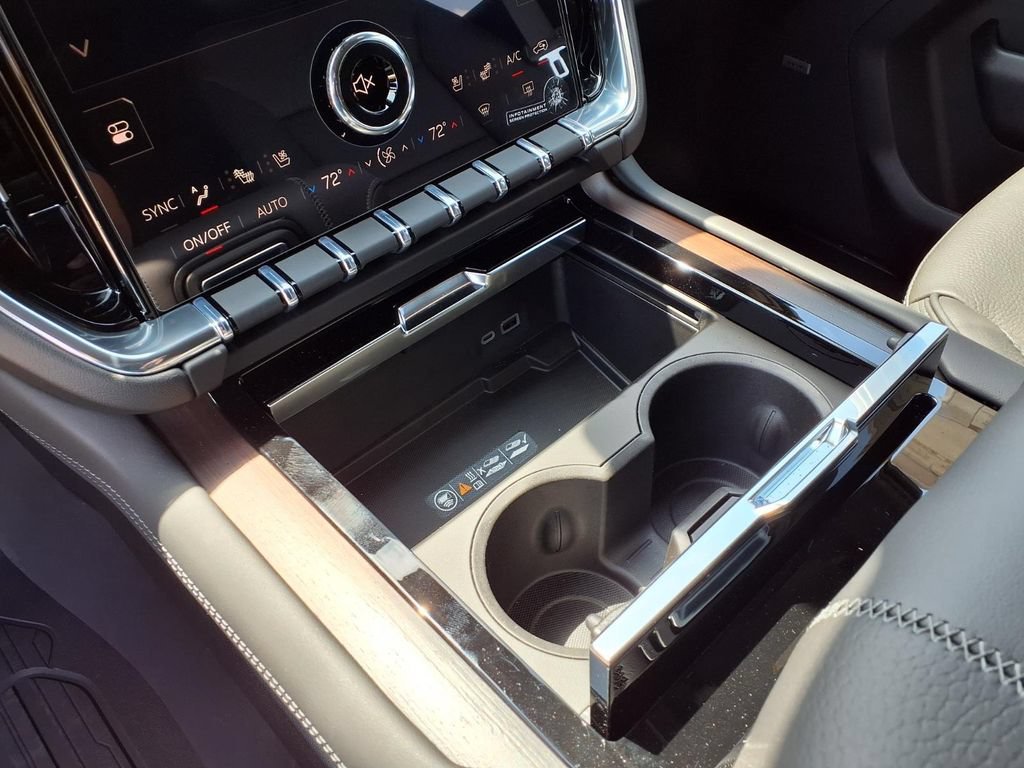 2026 GMC Yukon XL Denali - Photo 16