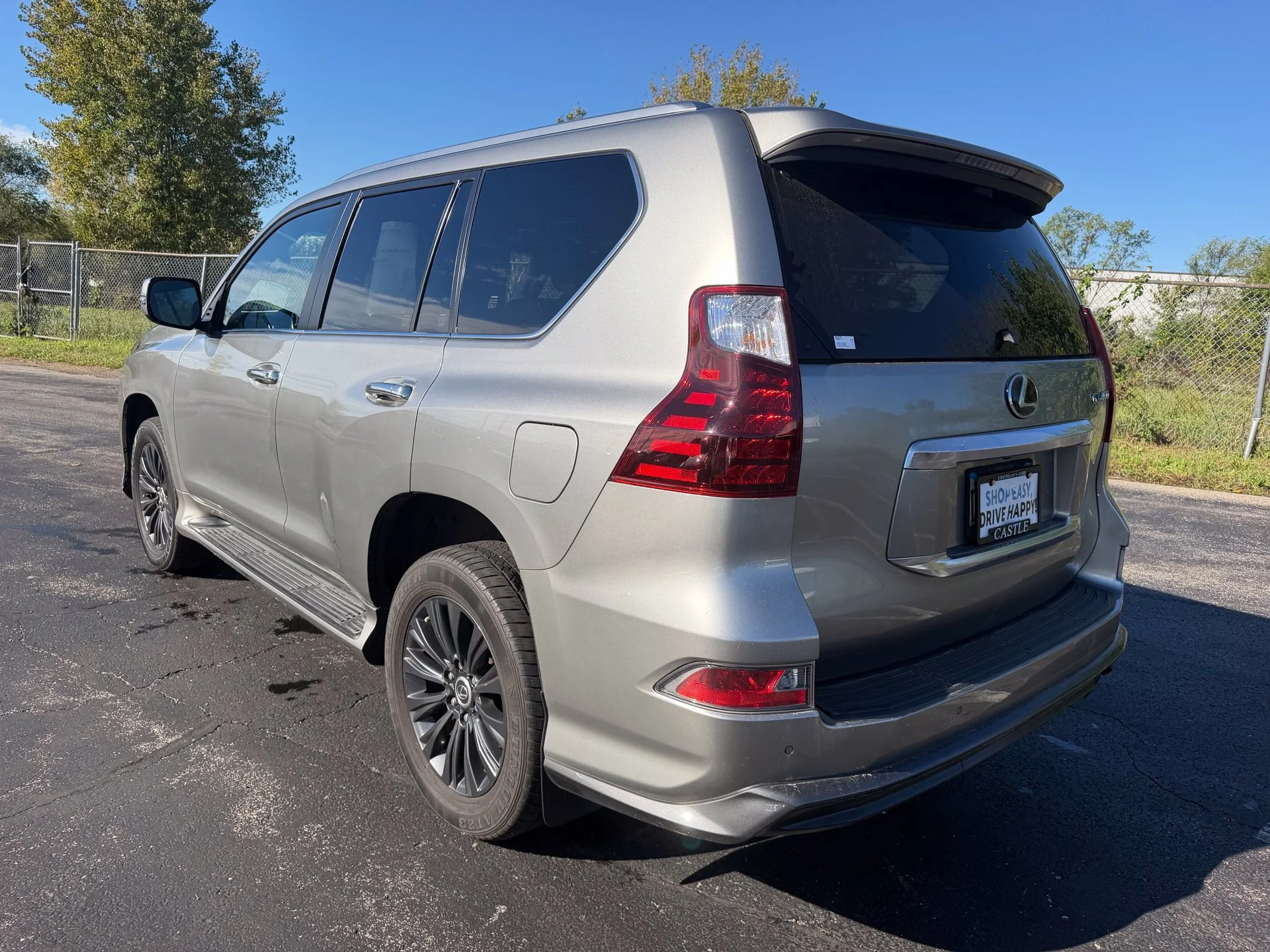 Used 2022 Silver Lexus Luxury image 8