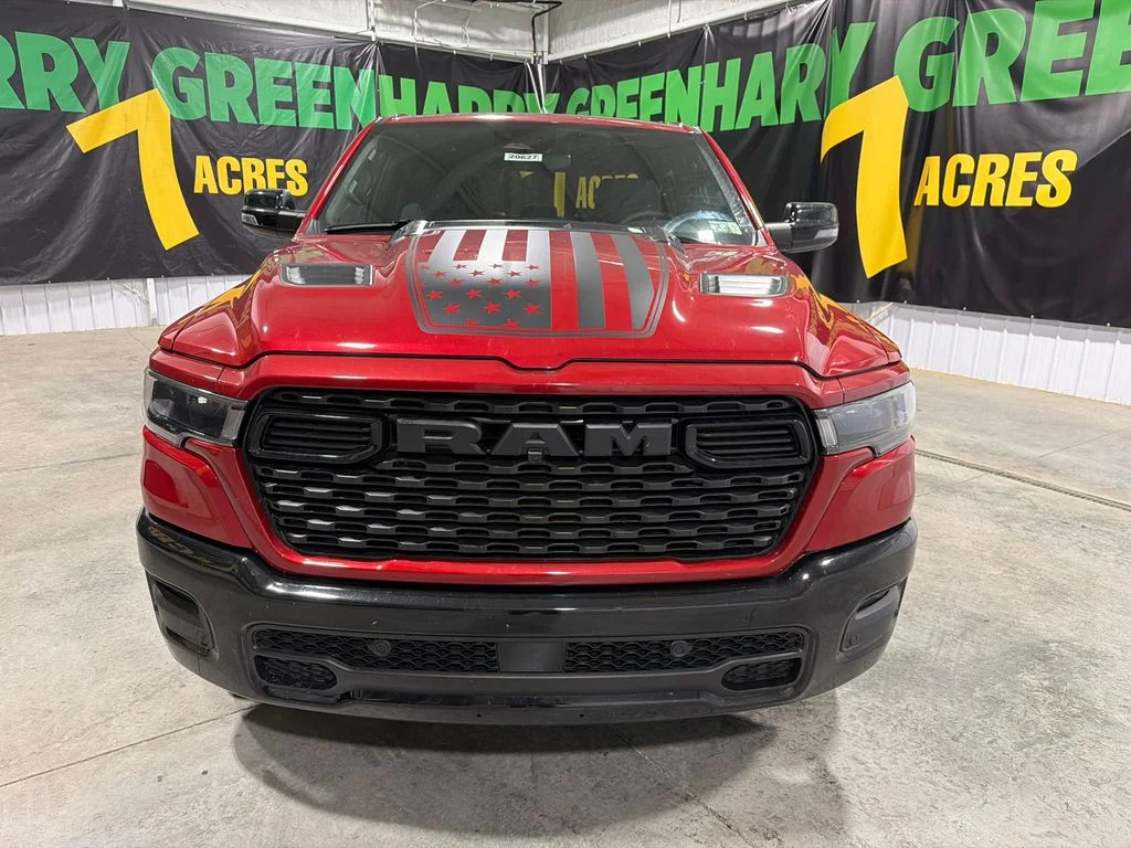New 2026 Molten Red Pearl-Coat Exterior Paint RAM Big Horn image 15