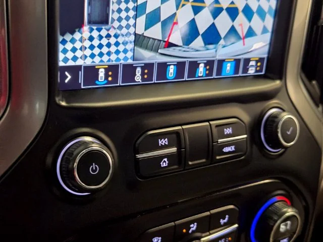 Used 2022 IRIDESCENT PEARL TRICOAT Chevrolet LTZ image 24