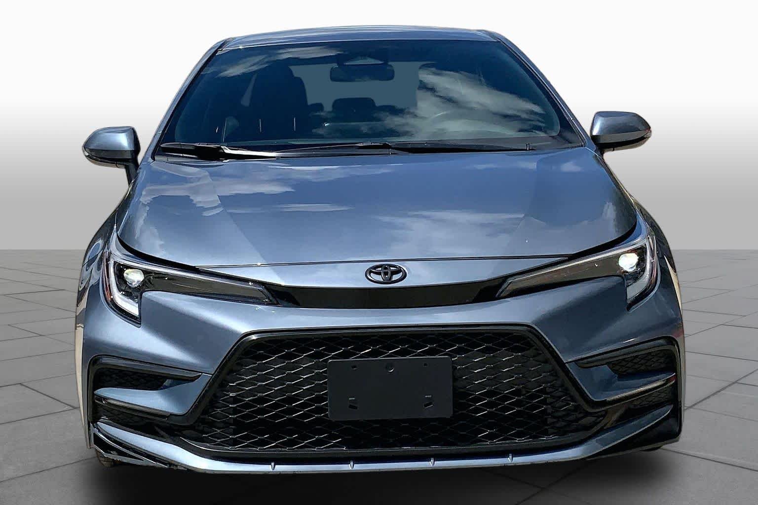 Used 2025 Celestite Toyota SE image 4