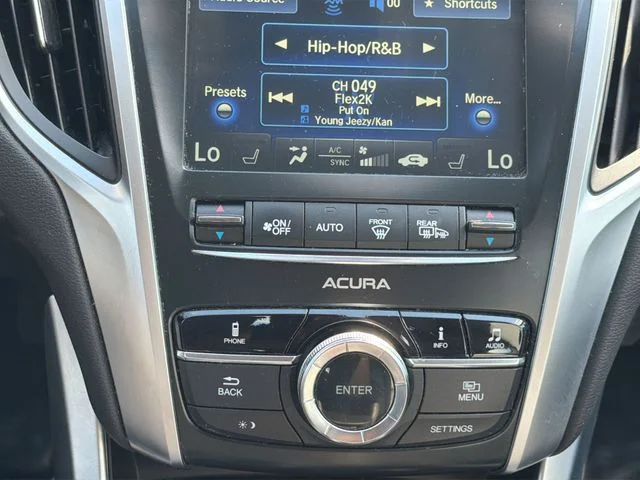 Used 2016 White Acura V6 image 19