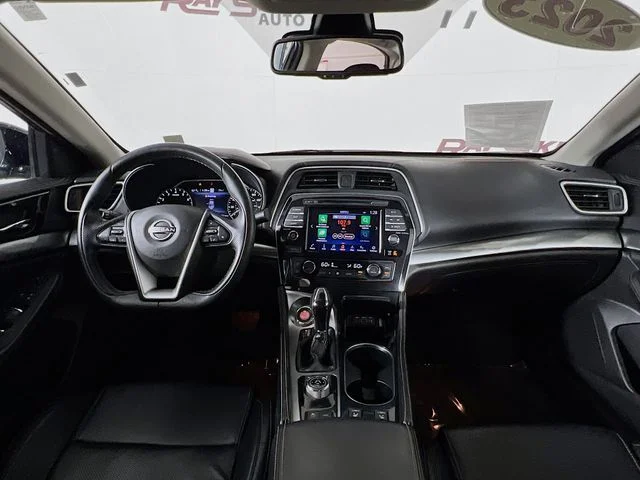 Used 2023 Gray Nissan SV image 25