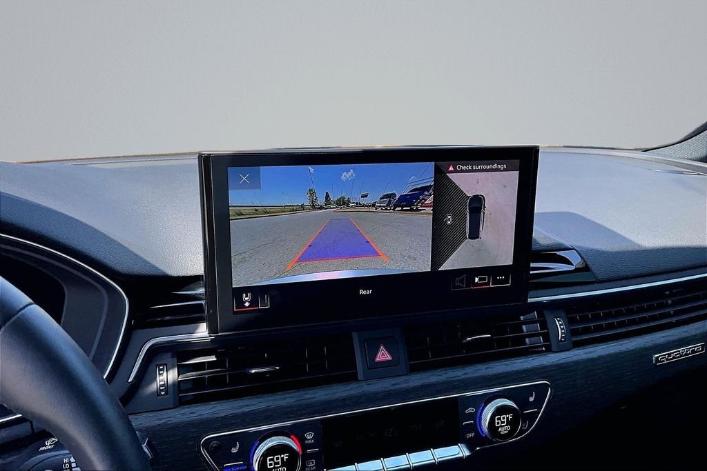 Used 2023  Audi 45 Premium Plus image 21