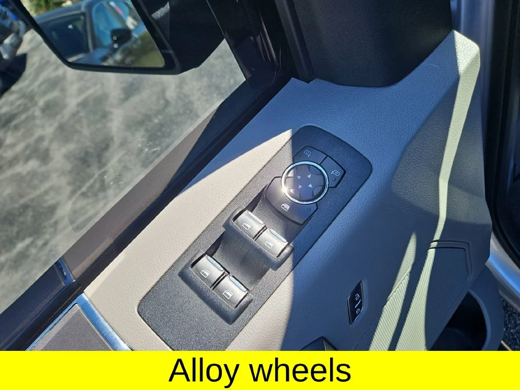 Used 2018 Ingot Silver Metallic Ford XLT image 12