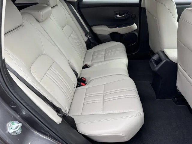 Used 2024 Gray Honda EX-L image 8