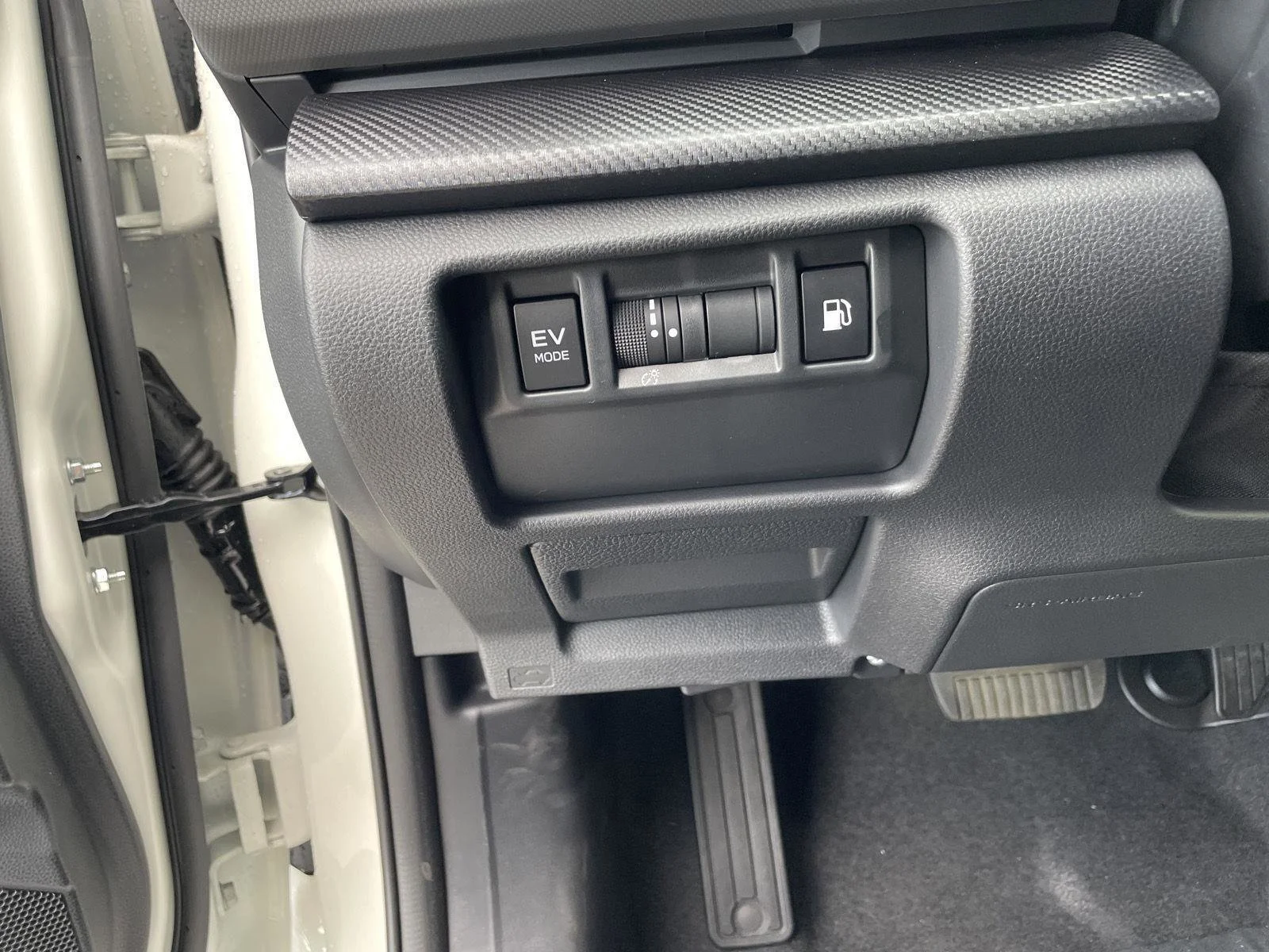 New 2026 Crystal White Pearl Subaru Limited Hybrid image 12