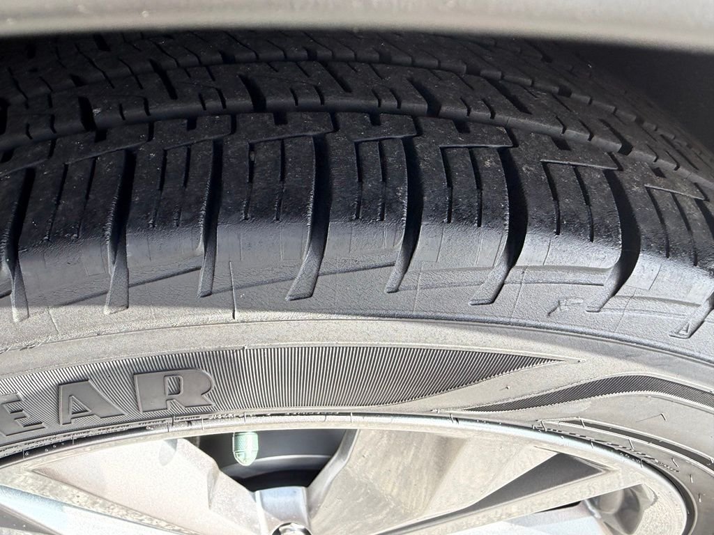 Used 2020 Orange Nissan Platinum image 12