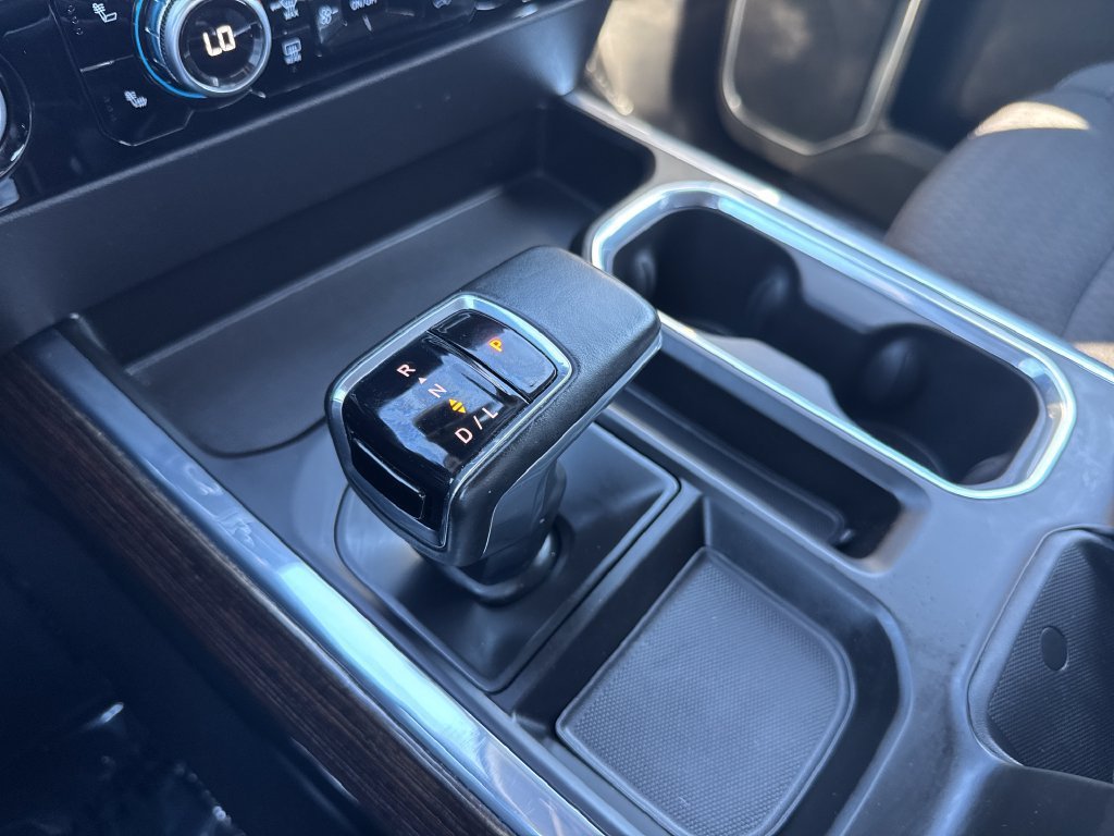 Used 2023 DESERT SAND METALLIC GMC Elevation image 23