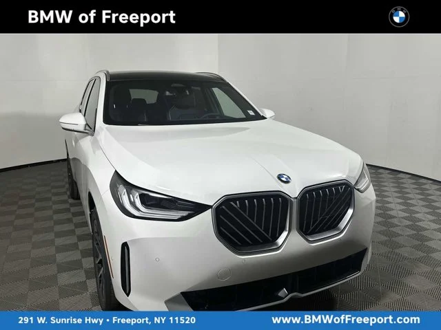 Used 2026 Alpine White BMW 30 xDrive image 1