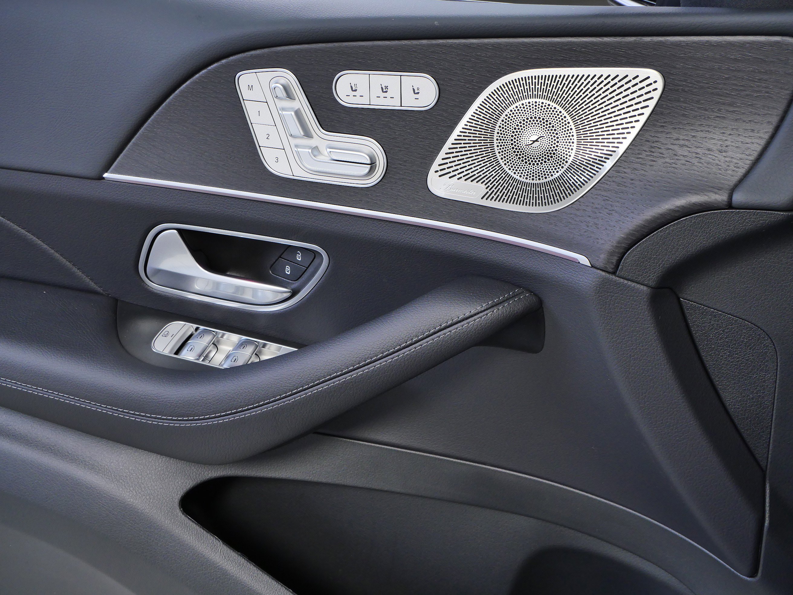New 2026 MANUFAKTUR Alpine Grey Mercedes-Benz GLE 350 image 12