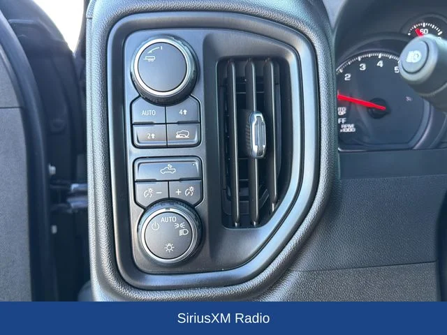 Used 2022 Gray Chevrolet Custom image 13
