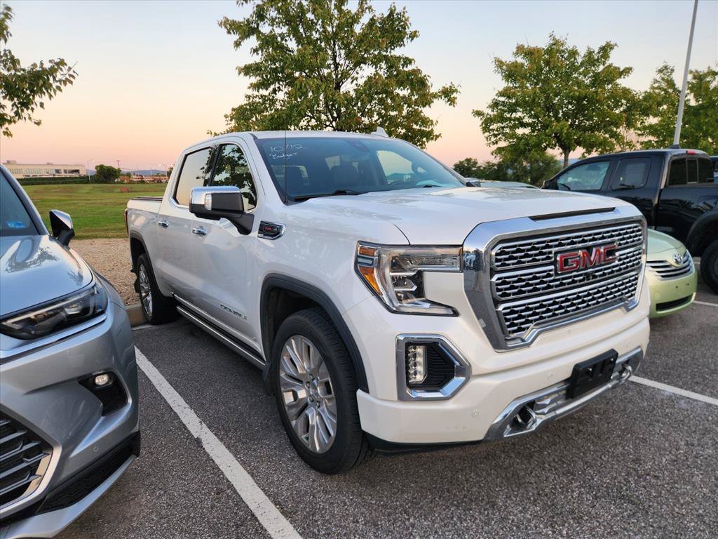 Used 2020 White GMC Denali image 1