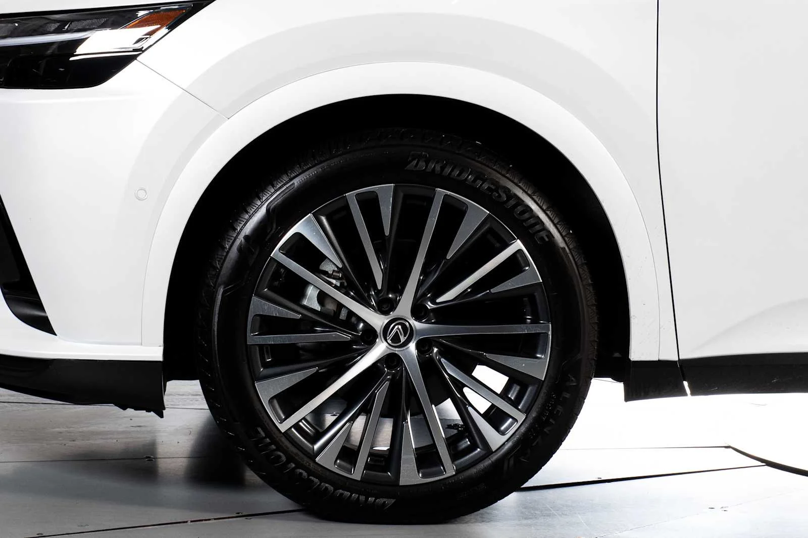 Certified Used 2025 EMINENT WHITE PEARL Lexus Premium Plus image 12