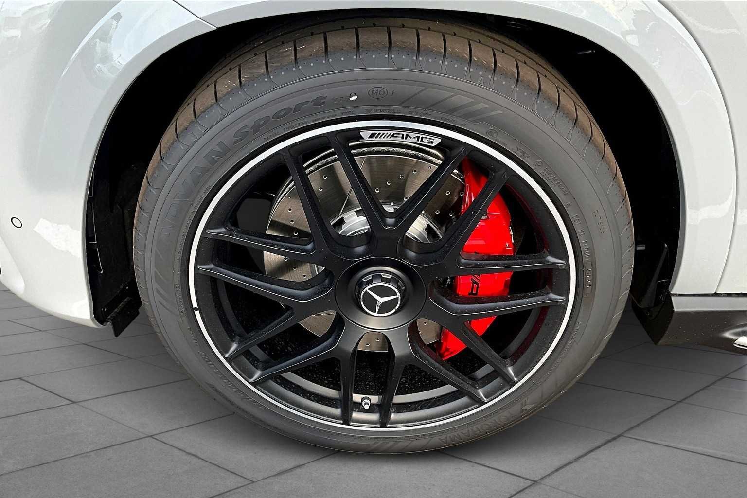 2026 Mercedes-Benz GLE AMG GLE63 S - Photo 11