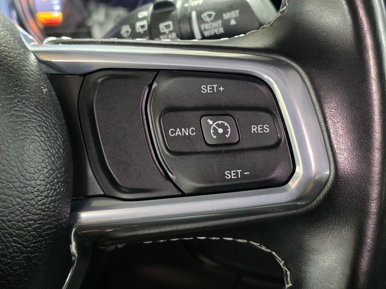 Used 2022 Granite Crystal Metallic Clearcoat Jeep Unlimited Sahara 4xe image 32