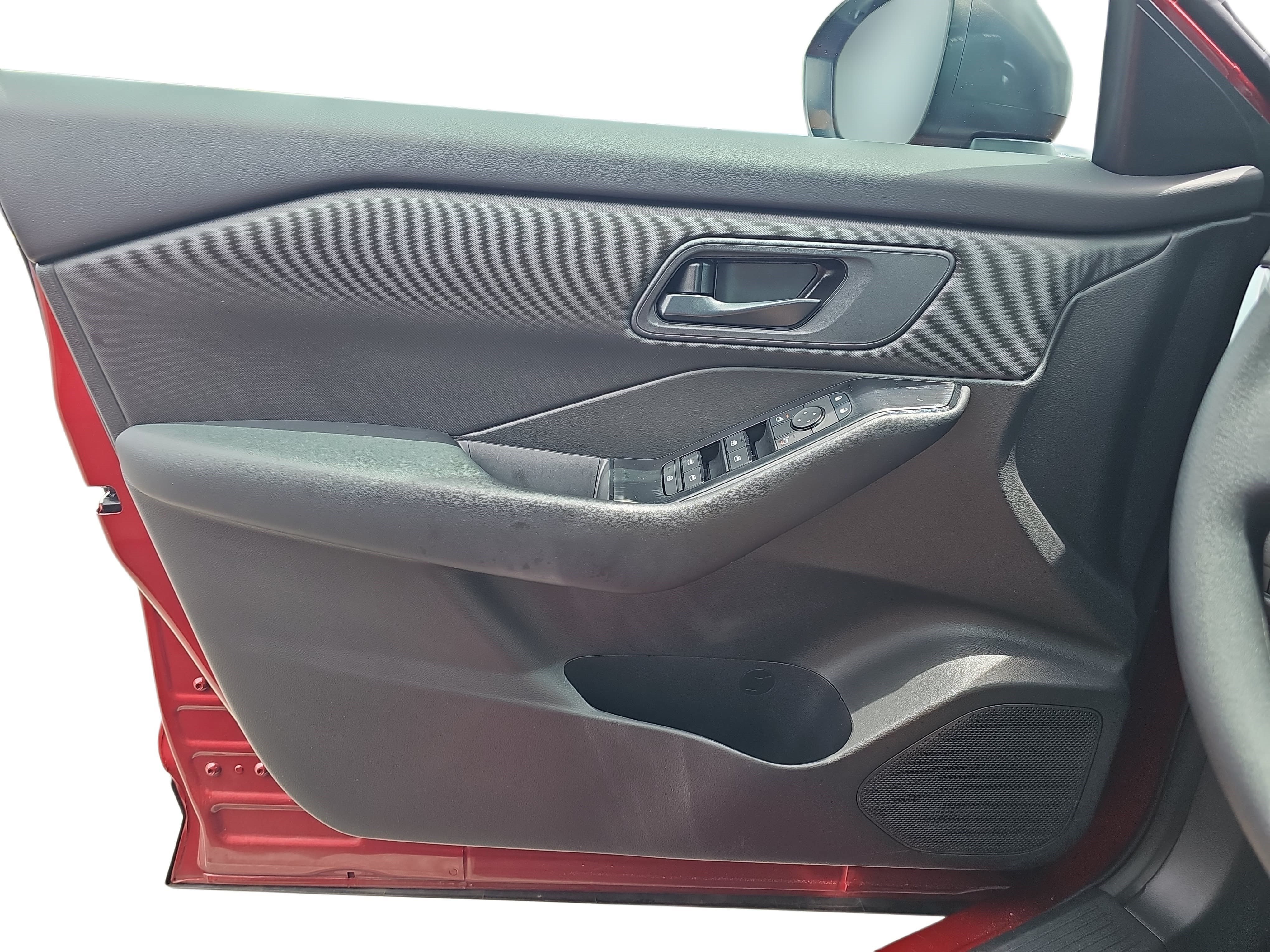Used 2025 Scarlet Ember Tintcoat Nissan S image 21