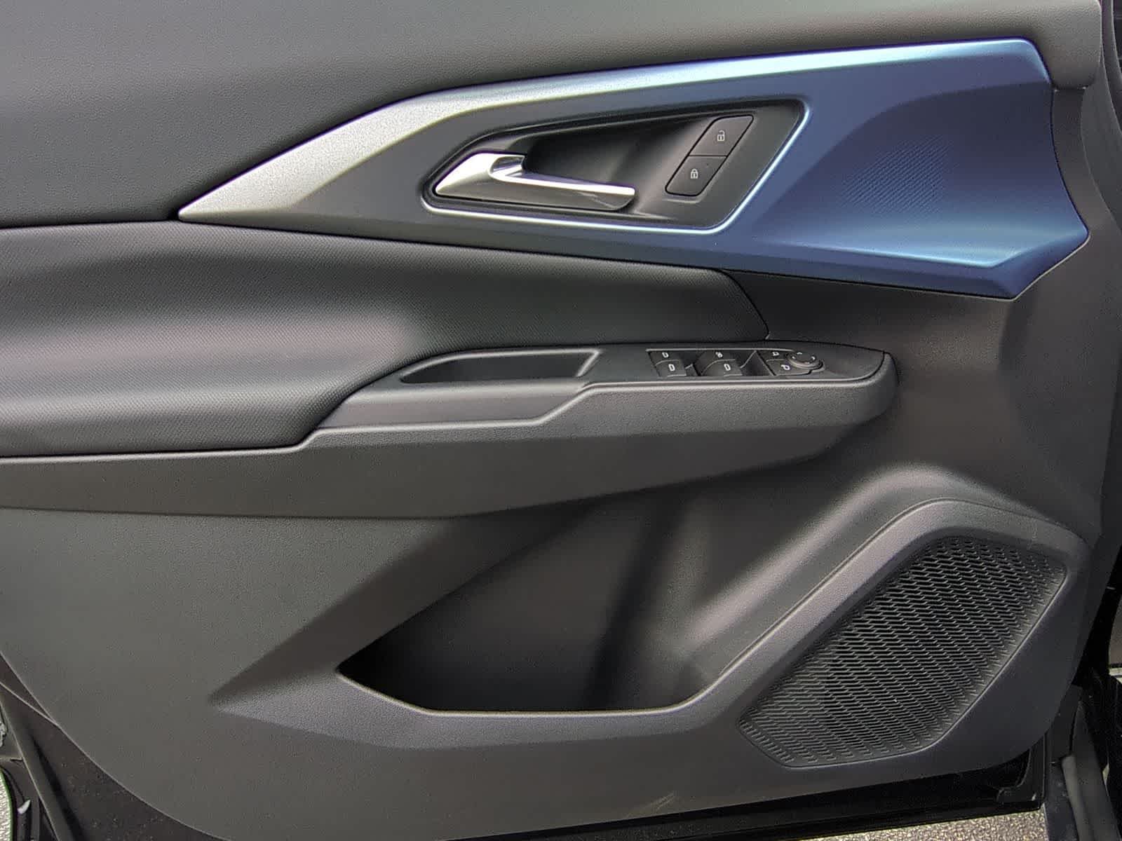 2026 Chevrolet Equinox EV 2LT - Photo 10