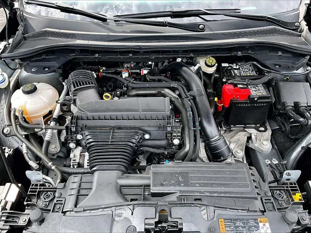Used 2025 Gray Ford ST-Line Select image 9