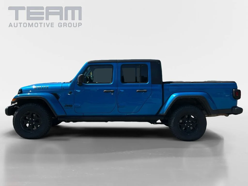 Used 2023 Blue Jeep Willys image 4