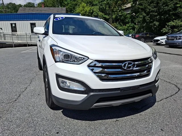Used 2013 White Hyundai Base image 3