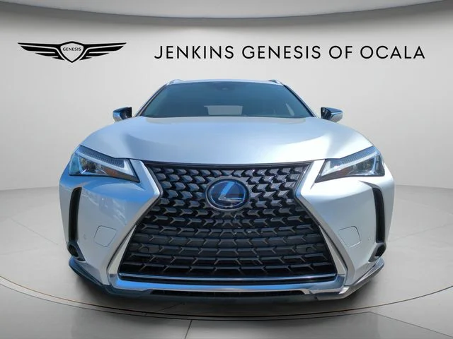 Used 2020 Silver Lexus 250h Base image 2