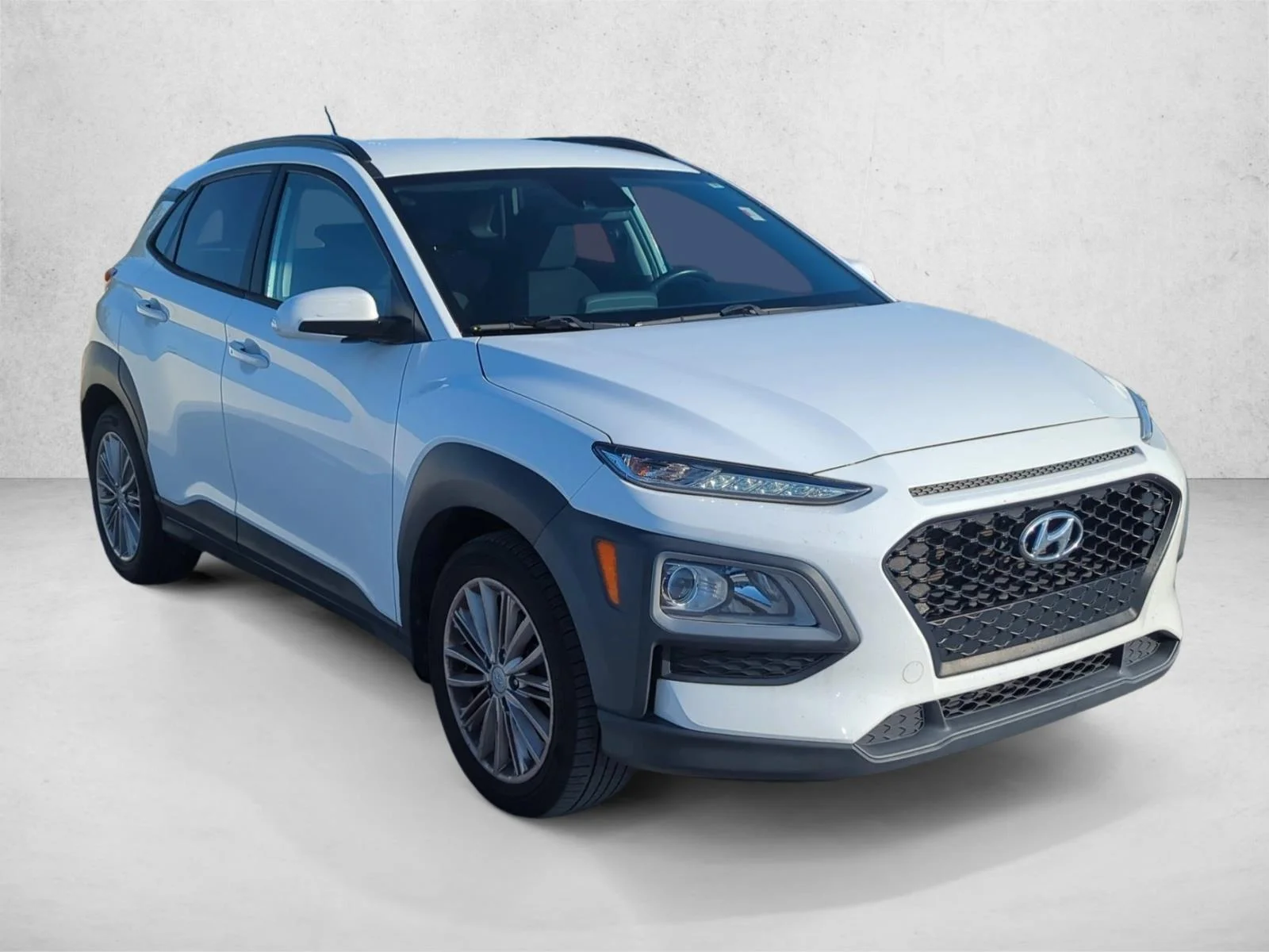 Used 2021 Lunar White Hyundai SEL image 3