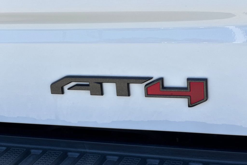 Used 2020 Summit White GMC AT4 image 29