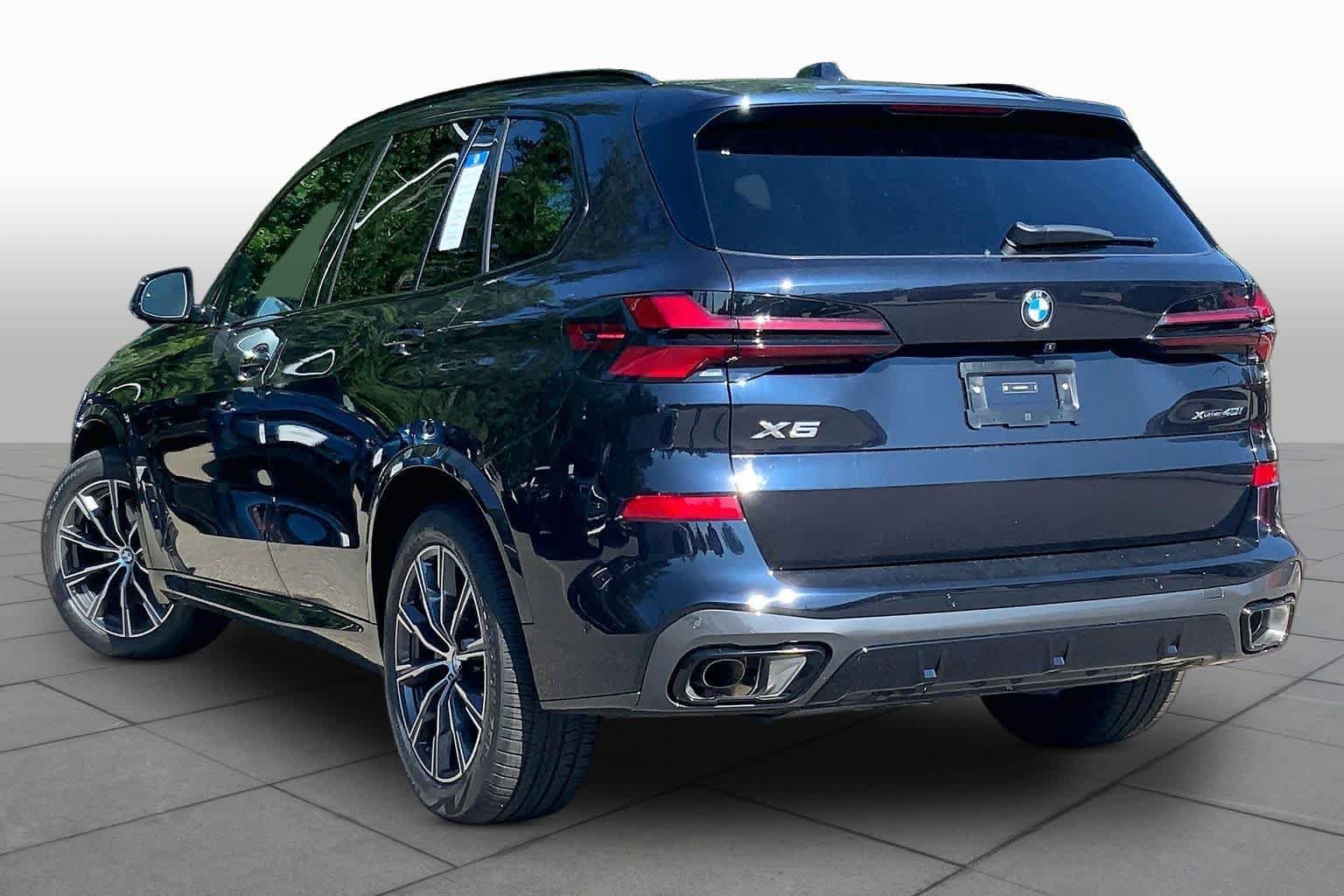 New 2026 Carbon Black Metallic BMW xDrive40i image 12