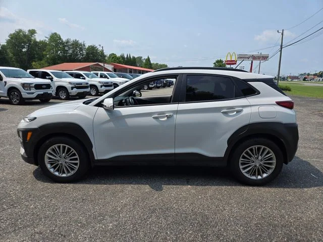 Used 2021 White Hyundai SEL image 4