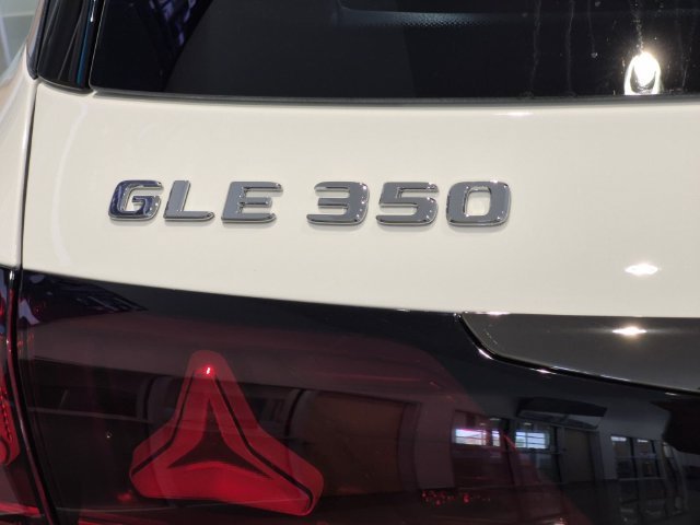 New 2027 Polar White Mercedes-Benz GLE 350 image 11