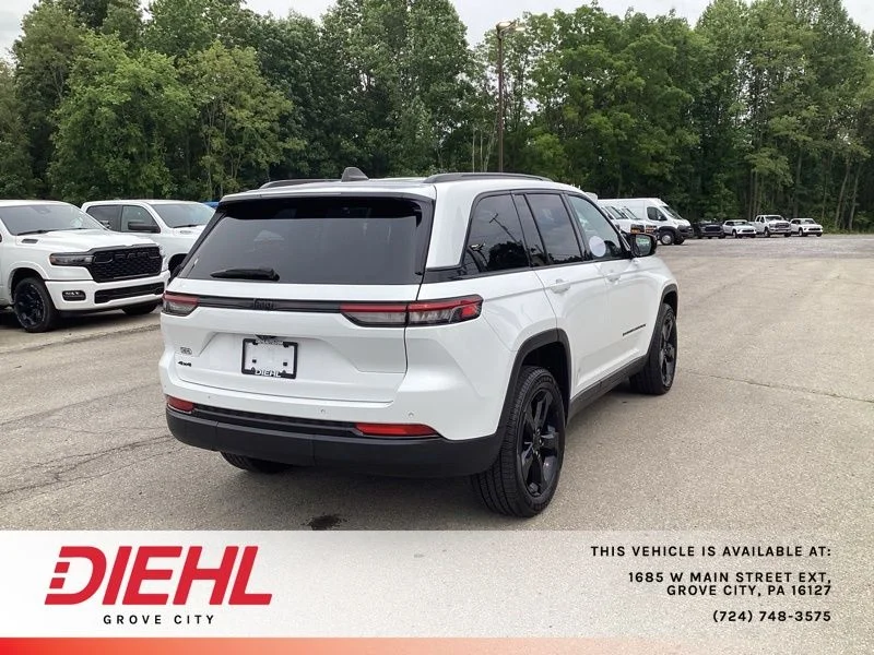 Used 2023 White Jeep Altitude X image 7