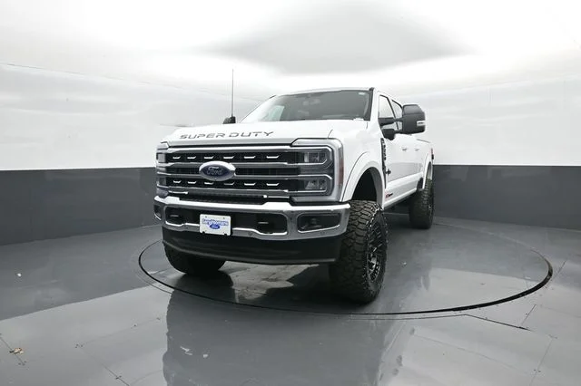 New 2026 Oxford White Ford F-250® Lariat® image 3
