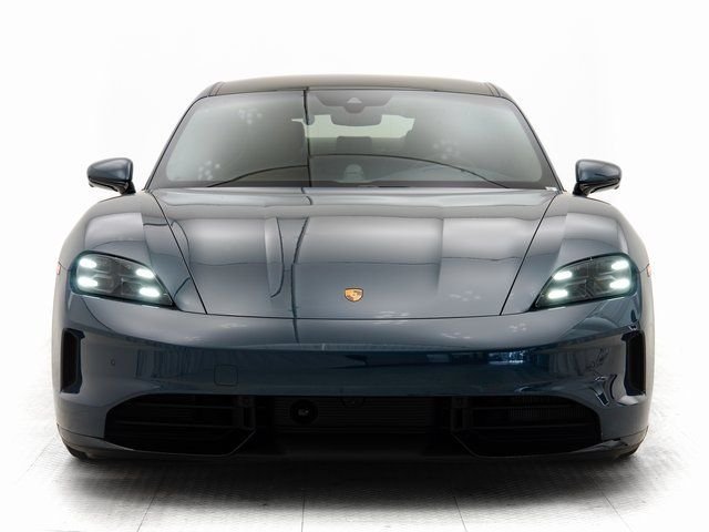 2025 Porsche Taycan GTS - Photo 34