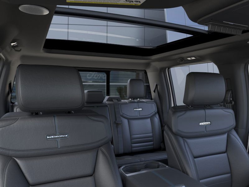 New 2026 Star White Metallic Tri-Coat Ford F-250® Platinum® image 22