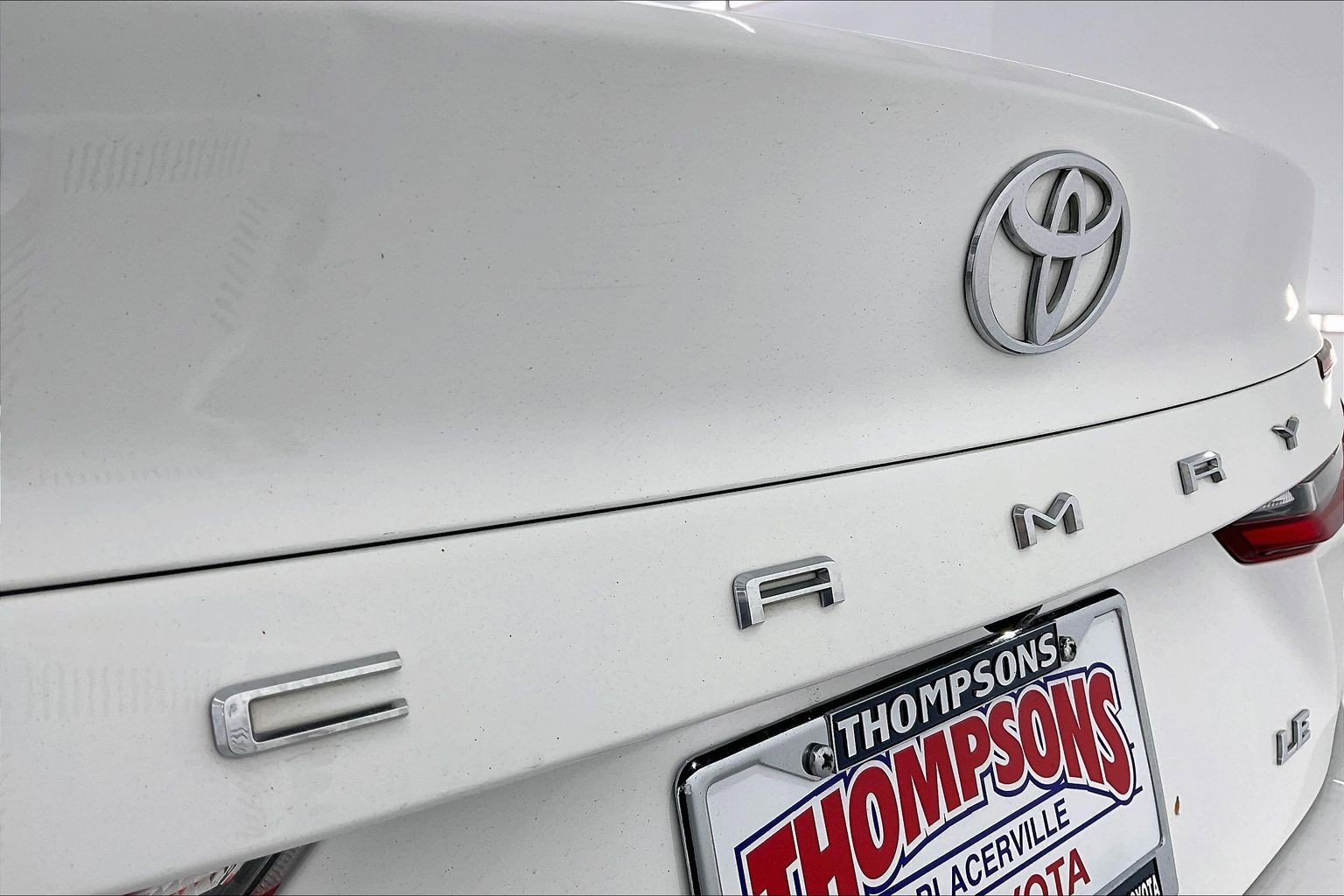 Used 2025 Ice Cap Toyota LE image 32