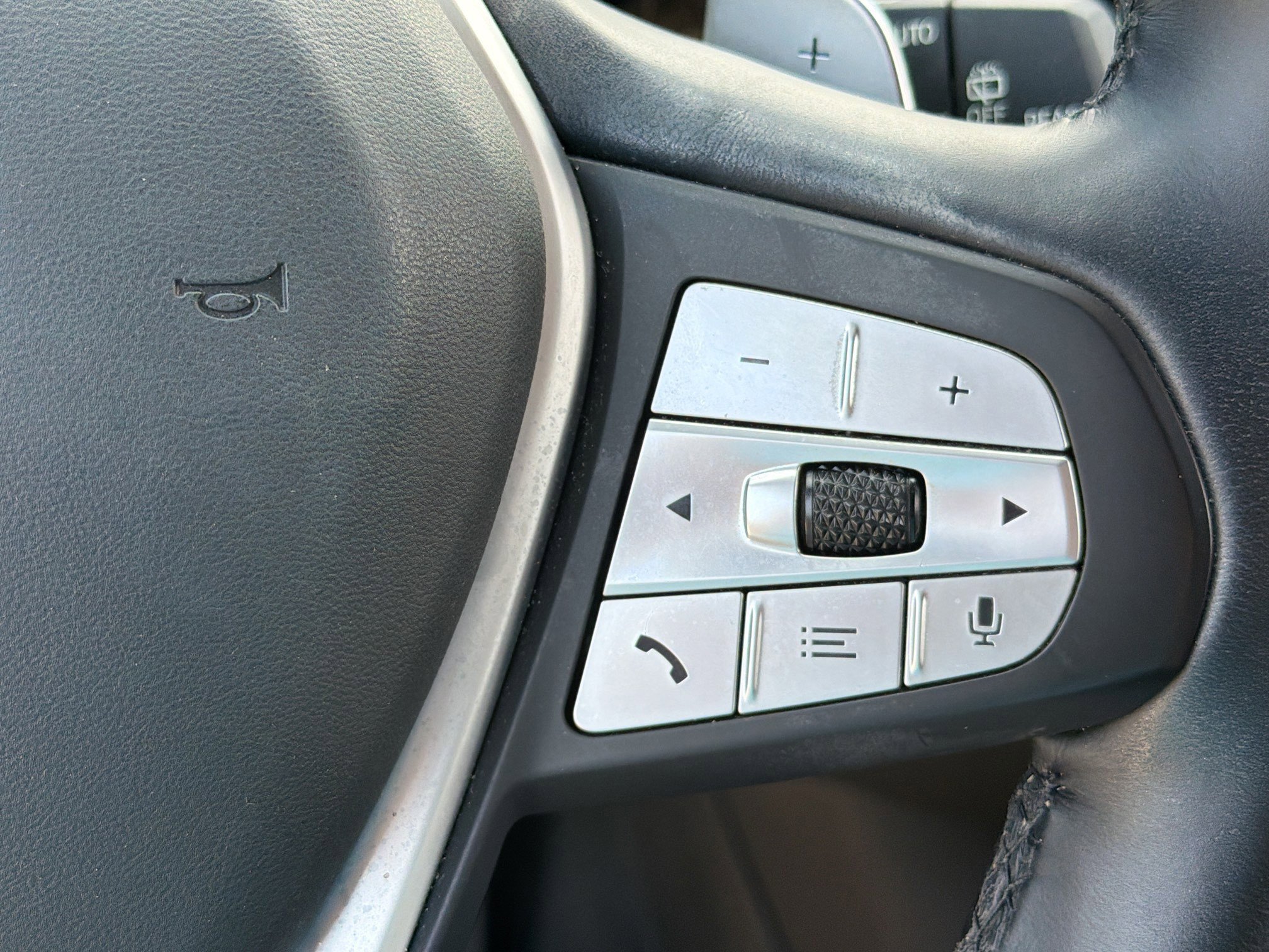 Used 2023 Skyscraper Gray Metallic BMW xDrive30i image 18