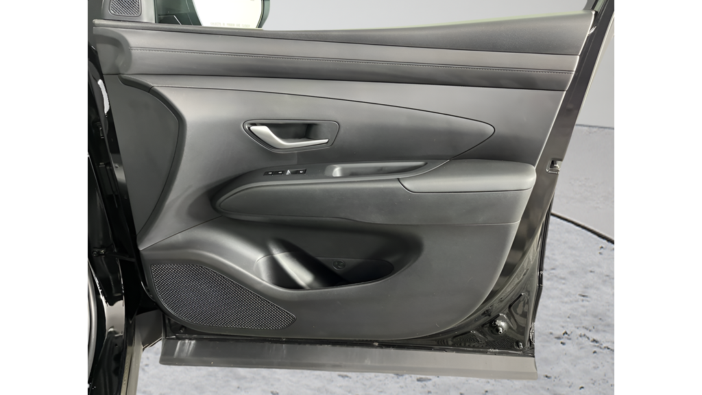 2025 Hyundai Santa Cruz SE - Photo 15