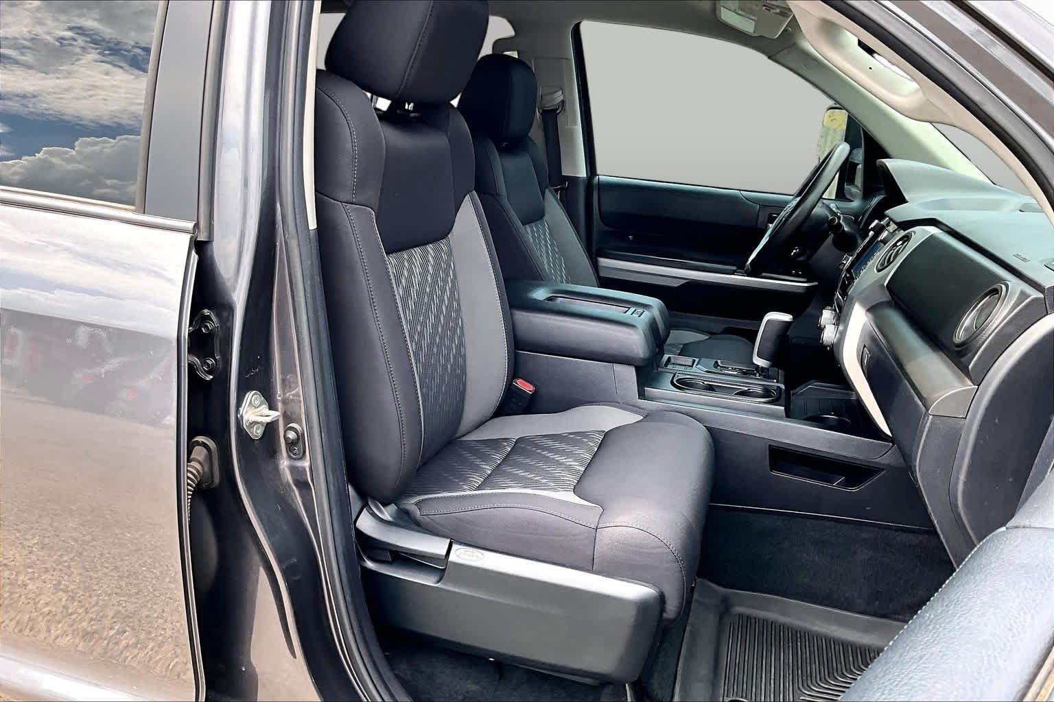 Used 2020 Magnetic Grey Metallic Toyota SR5 image 11