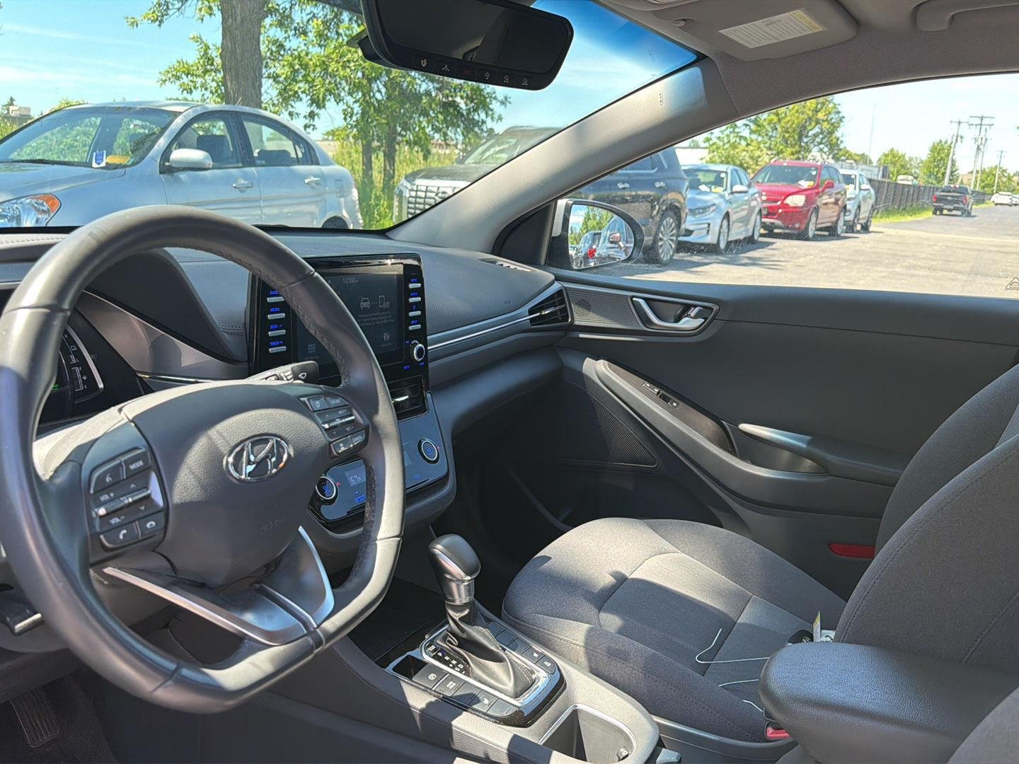 Used 2020 Stellar Silver Hyundai SEL image 7
