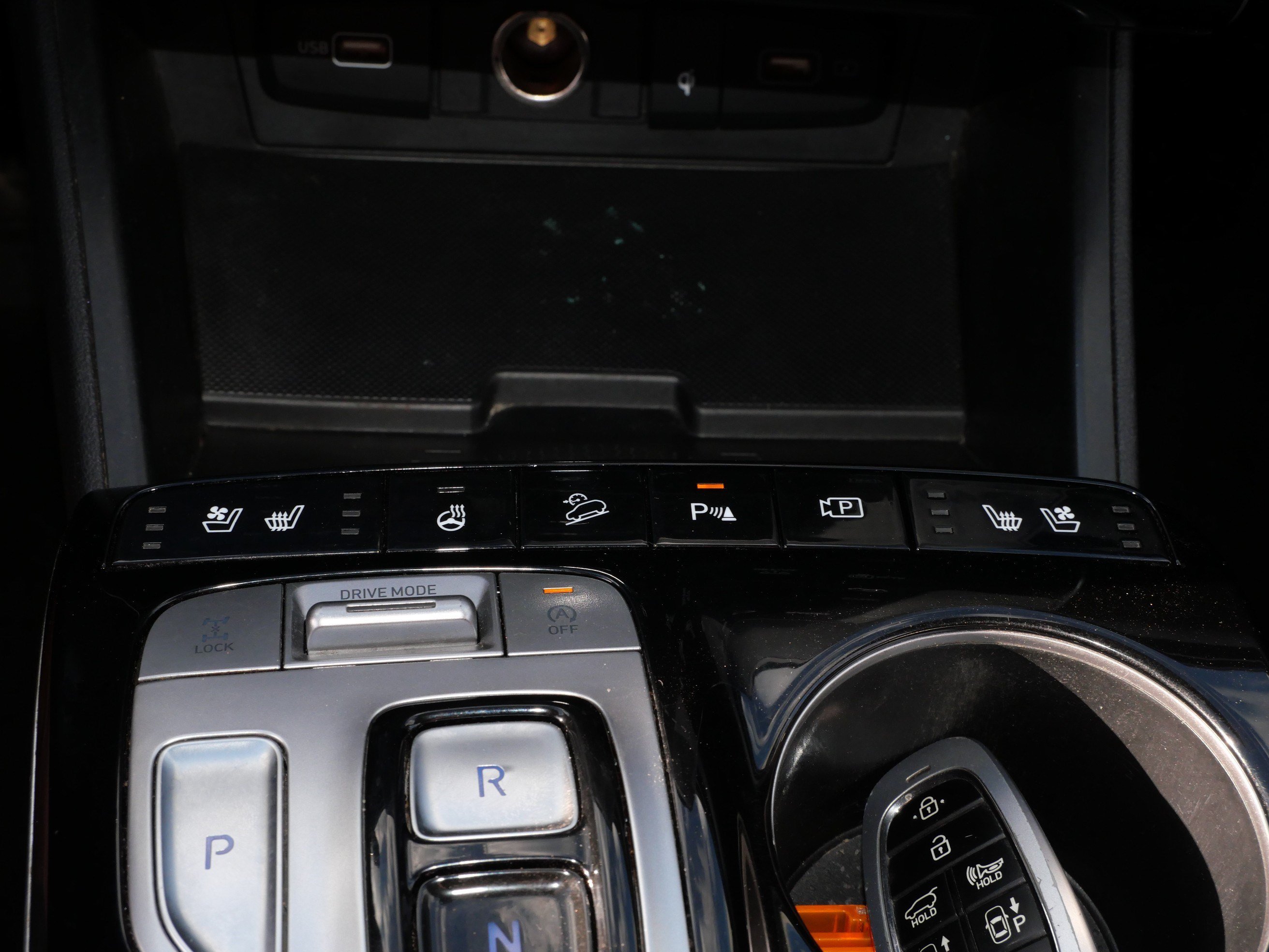 Used 2023 Intense Blue Hyundai Limited image 27