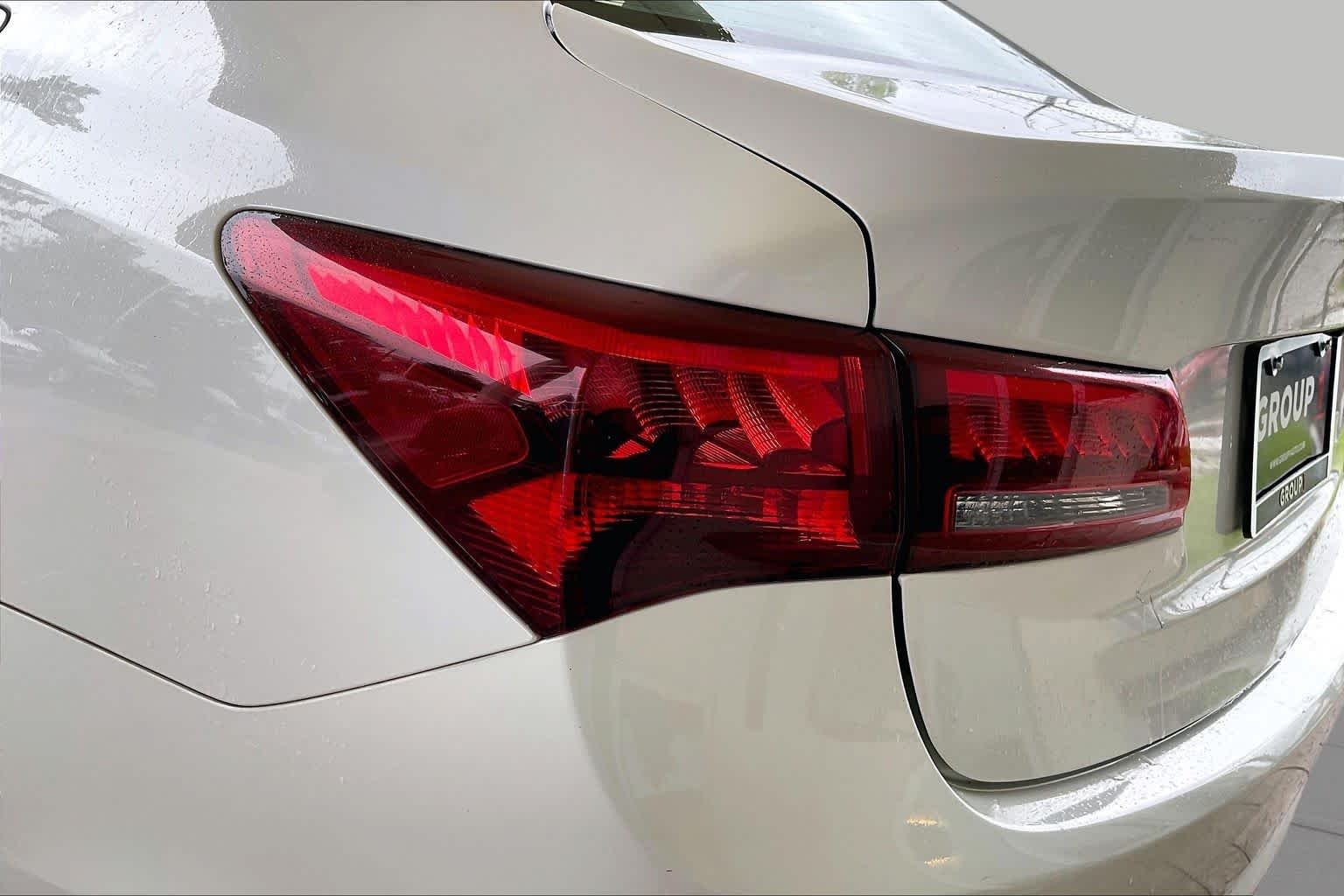 Used 2015 Bellanova White Pearl Acura  image 26