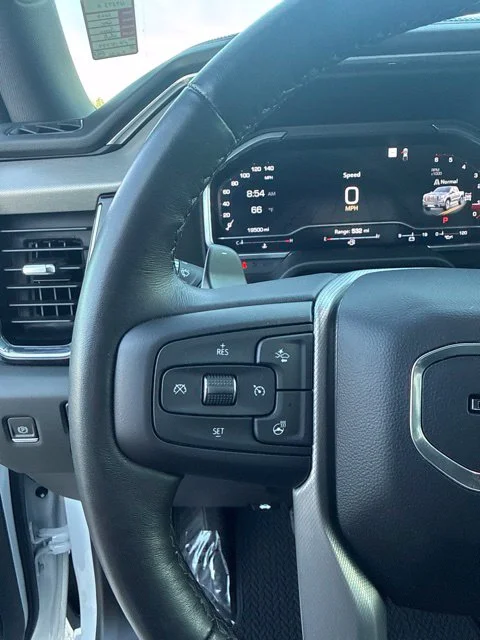 Used 2023 White GMC Denali image 31