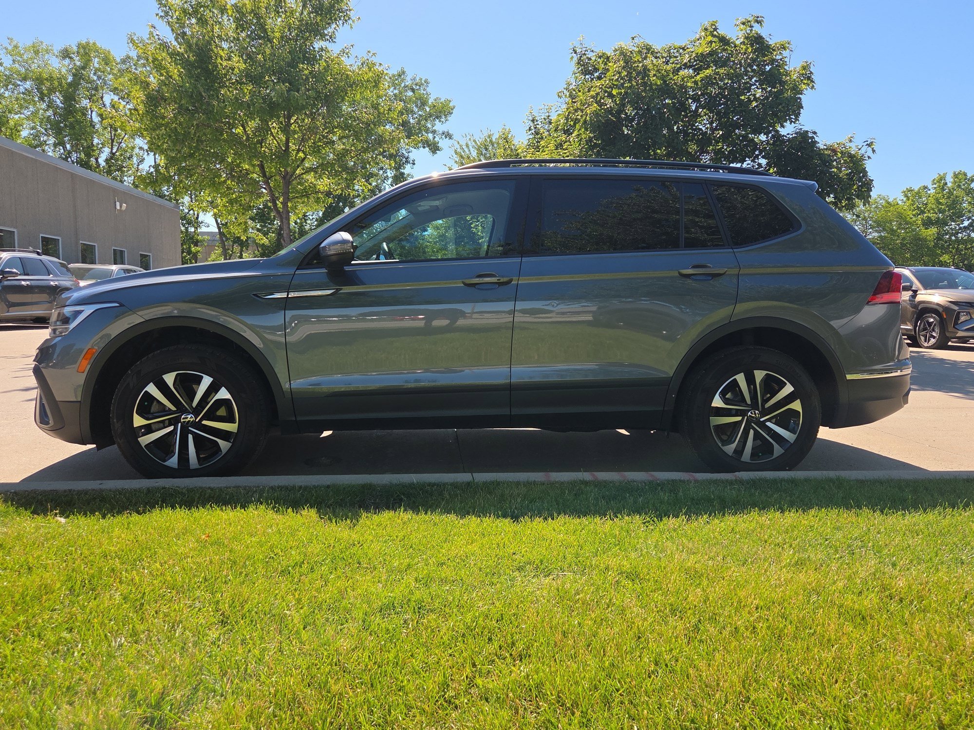 Certified 2022 Volkswagen Tiguan S with VIN 3VV0B7AX4NM042076 for sale in Clive, IA