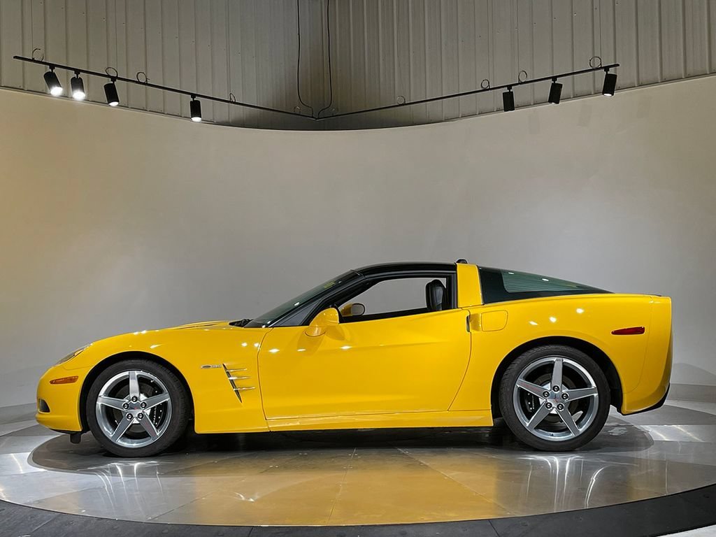 Used 2005 Millenium Yellow Chevrolet BASE image 81
