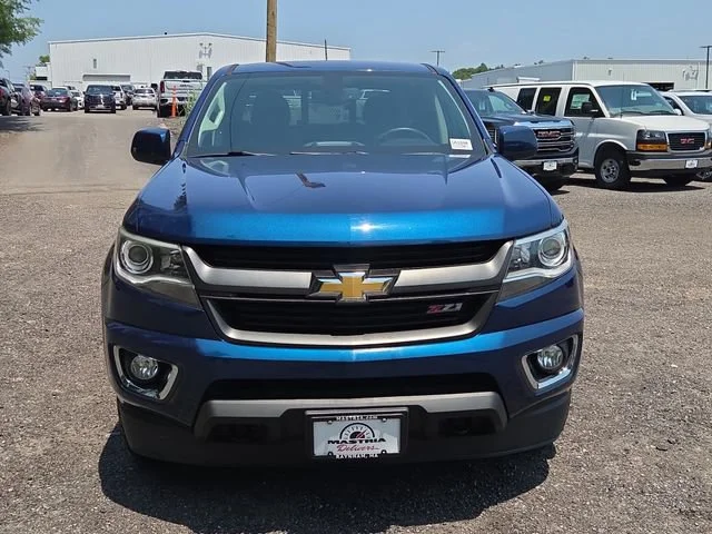 Used 2019 PACIFIC BLUE METALLIC Chevrolet 4WD Z71 image 2